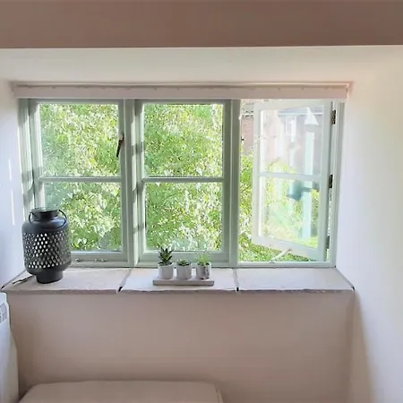 Holiday home The Curtain 13th Century Cottage, West, Richmond