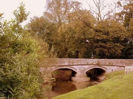 The Curtain 13th Century Cottage, West, Richmond